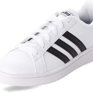 Vintage  Adidas Women's  Snekers Shoes Size 8.5 White / Black .